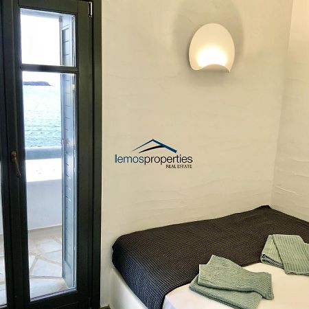 Aqua Blue, Only 100 Meters From The Beach Of Gialiskari Ioulis Buitenkant foto