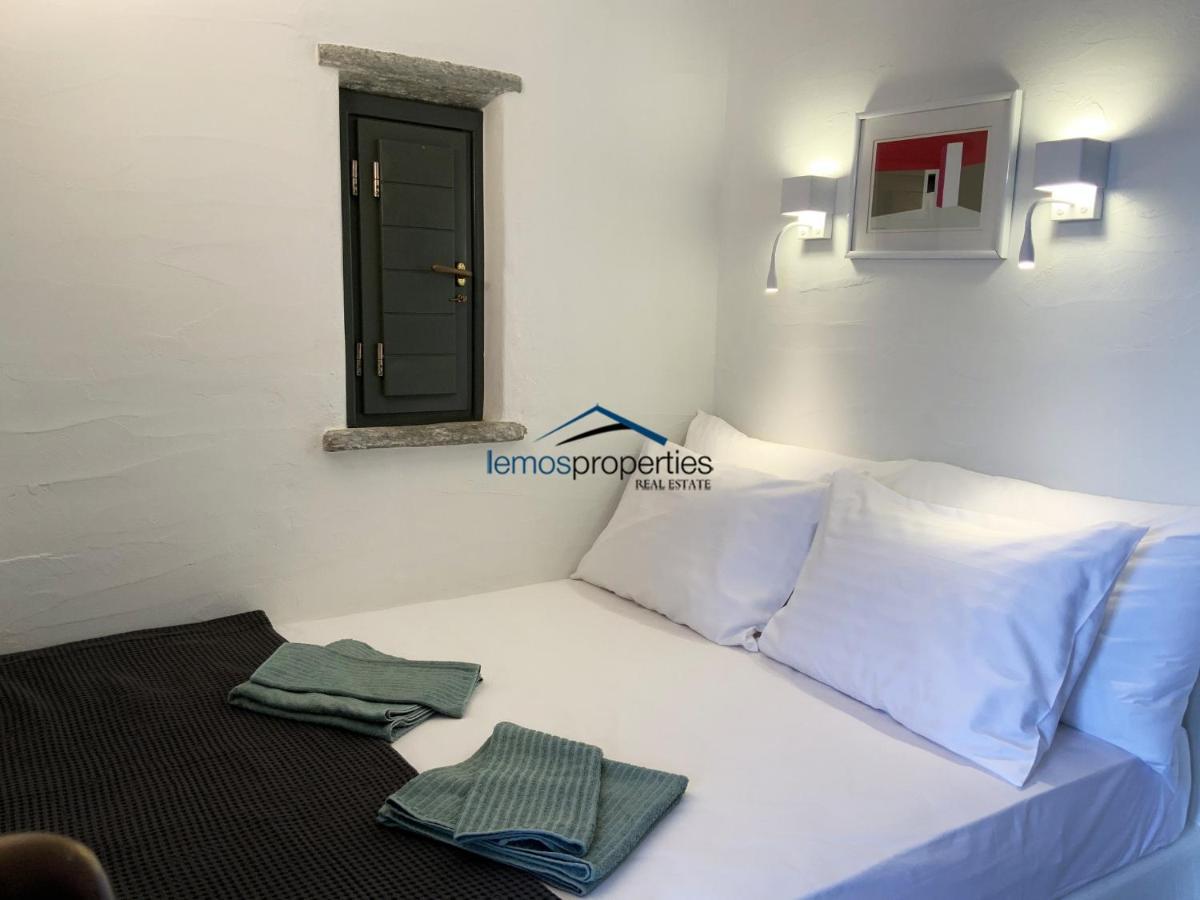 Aqua Blue, Only 100 Meters From The Beach Of Gialiskari Ioulis Buitenkant foto